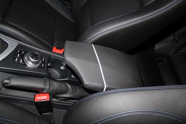 Armrest locking mechanism broke